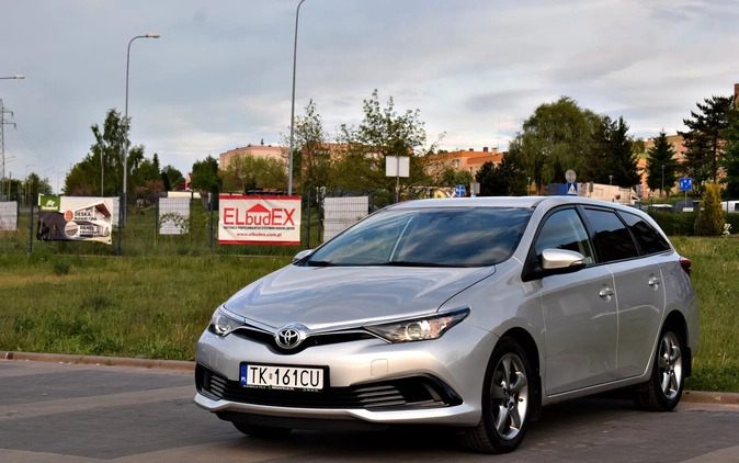 Toyota Auris cena 57900 przebieg: 121111, rok produkcji 2018 z Kielce małe 704